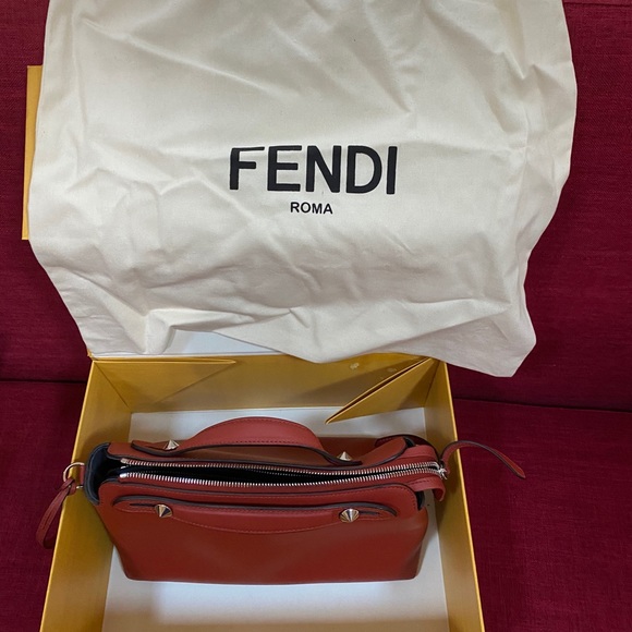 FENDI 💯Authentic - Picture 4 of 10